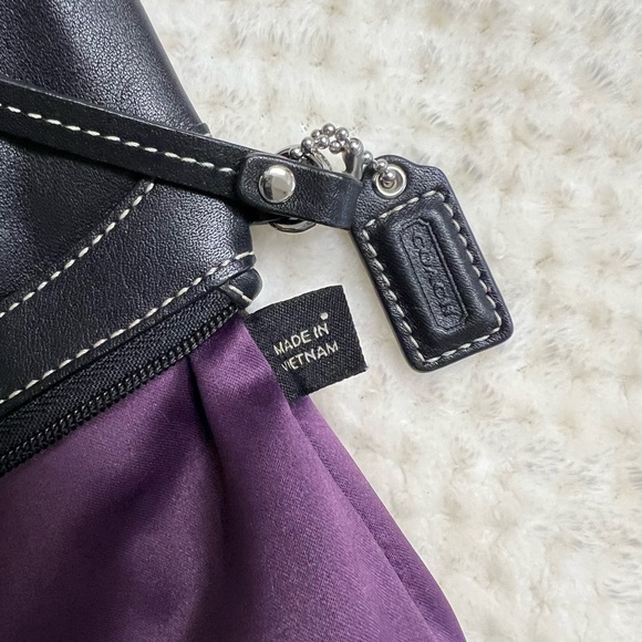 🩷Coach Bags Coach
Wristlet💚🩷💚 - Picture 7 of 11